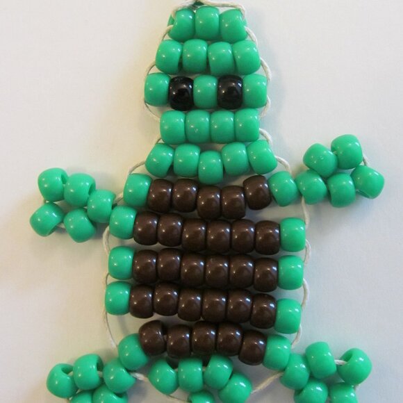 Pony Bead Turtle Clip Item #6412025 - Picture 1 of 3